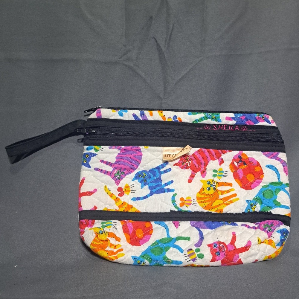 Eye Catcher Quilted Psychedelic Cat Print Zipper Pouch Wristlet Makeup Bag Multi